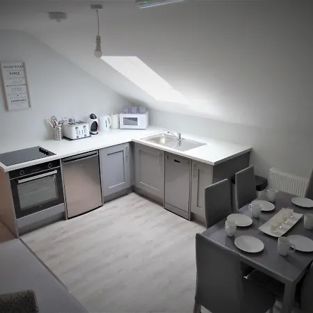 Lir 3* Castlepollard